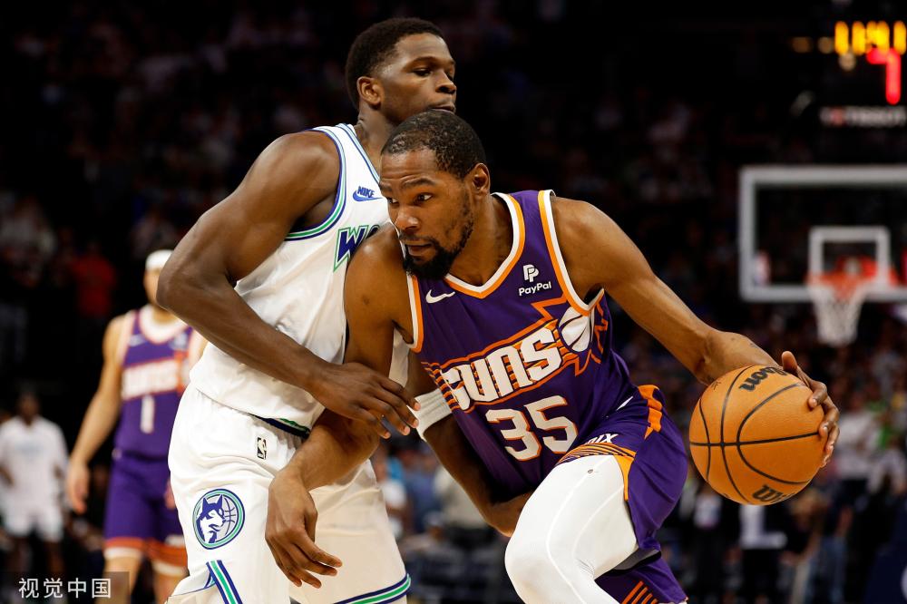 越位解围 越位解围