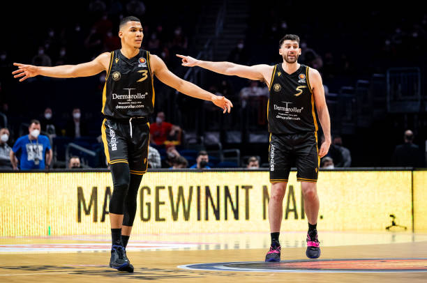 伊万自接手 伊万自接手