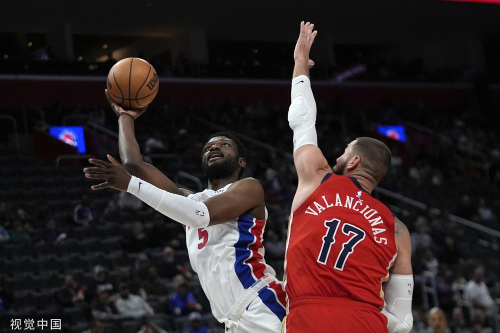 并帮助他们 并帮助他们