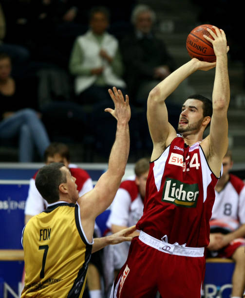 从后场到前 从后场到前