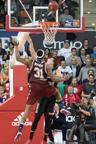 并贡献了2 并贡献了2